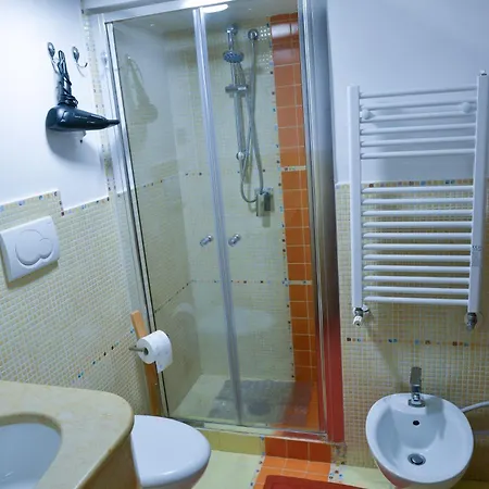 לינה וארוחת בוקר Casa Ines